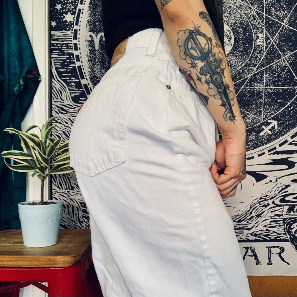 Vintage Levi’s mom jeans
